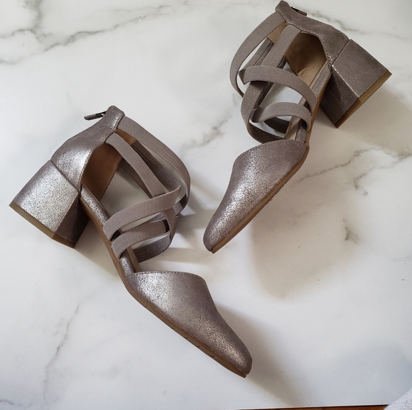 EILEEN-FISHER Juka Pump in Mica Size 7 Sandal Closed Toe Metallic Block - Picture 4 of 8